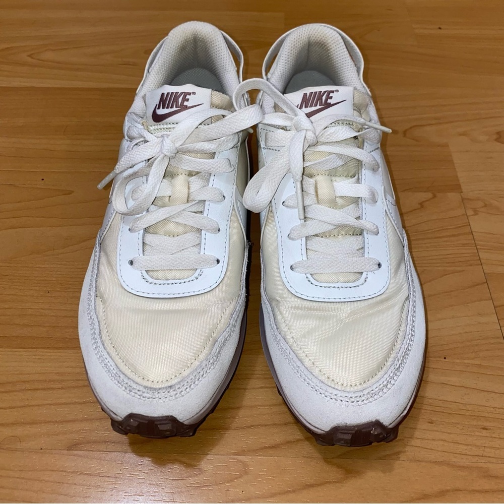 Women’s Nike Waffle Debut Off White w/ Smokey Mauve Sneakers shoes Size 8 - Picture 3 of 7